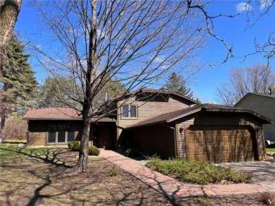 Home For Sale in Maplewood, Minnesota