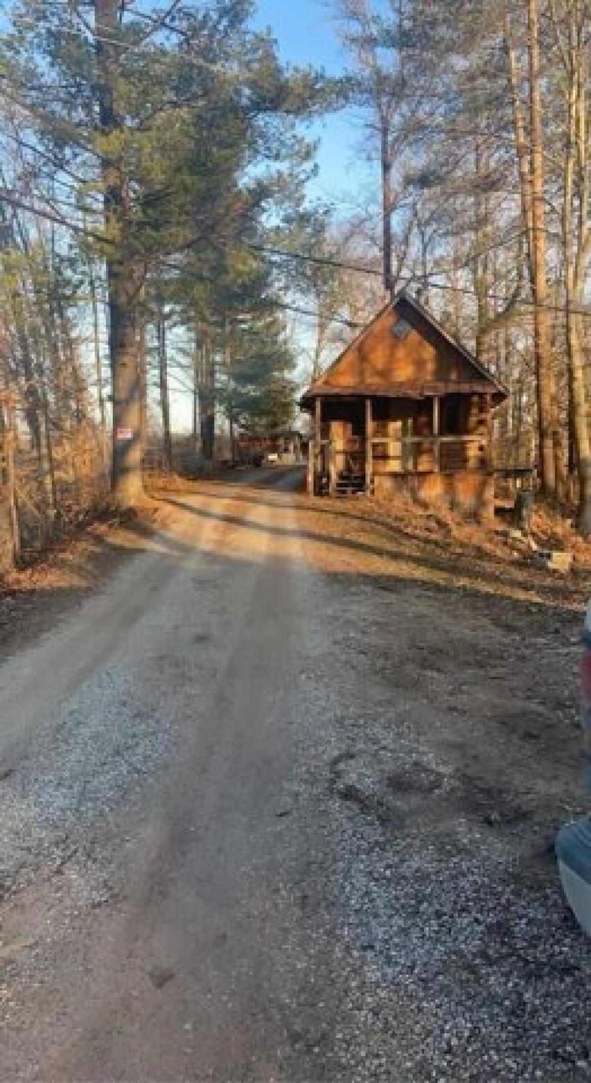 Picture of Home For Sale in English, Indiana, United States