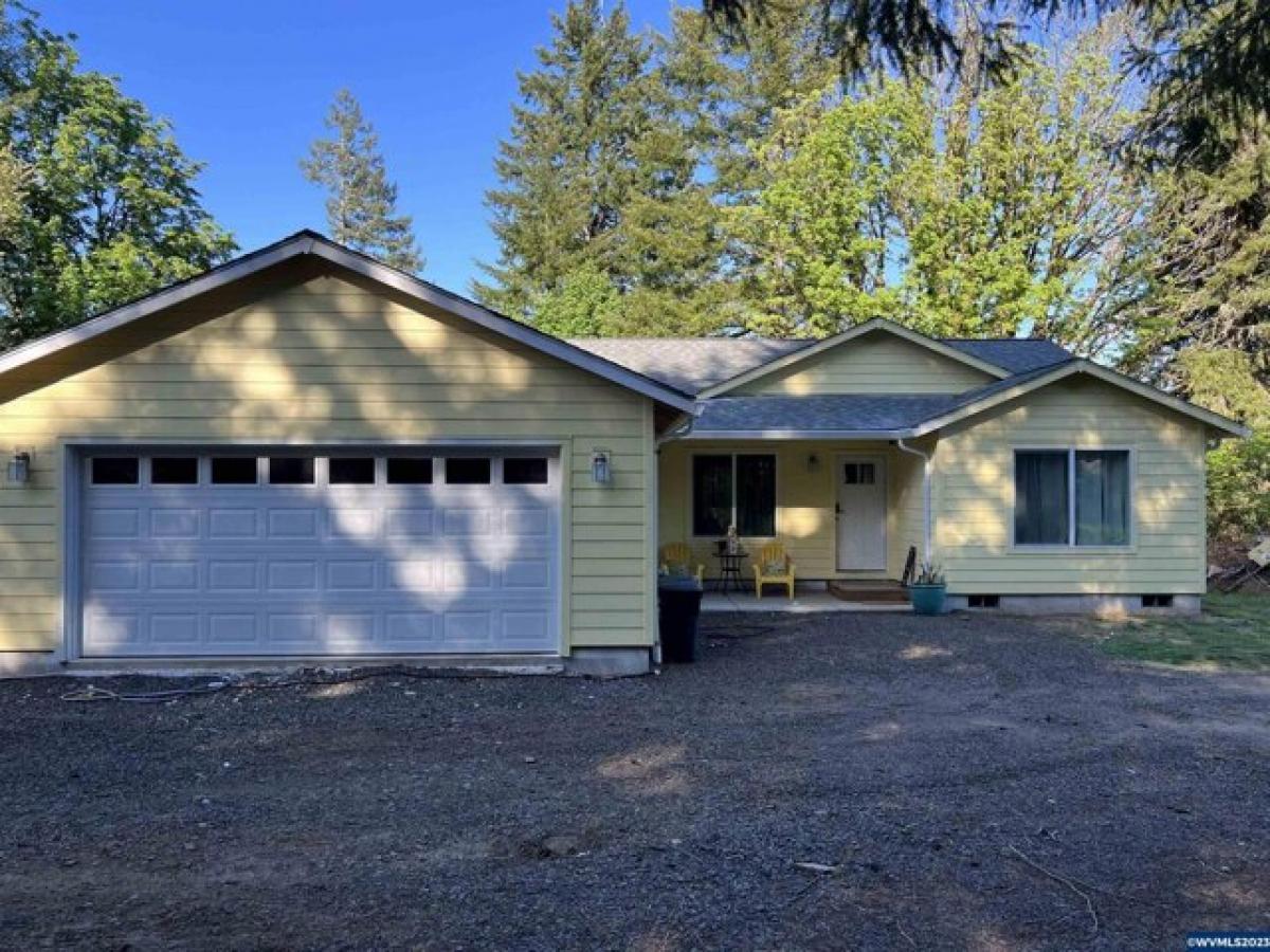 Picture of Home For Sale in Grand Ronde, Oregon, United States