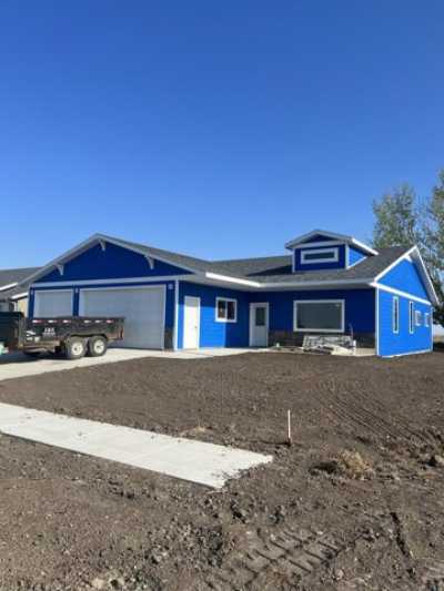 Home For Sale in Aberdeen, South Dakota