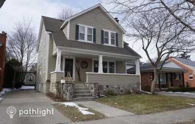 Home For Rent in Dearborn, Michigan