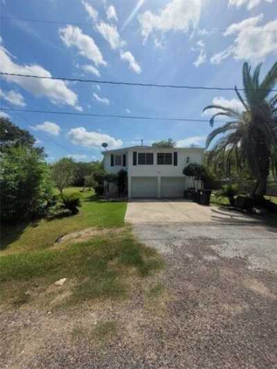 Home For Sale in Bacliff, Texas