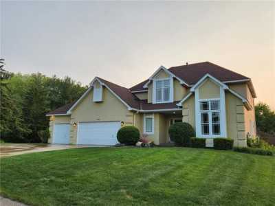 Home For Sale in Eden Prairie, Minnesota