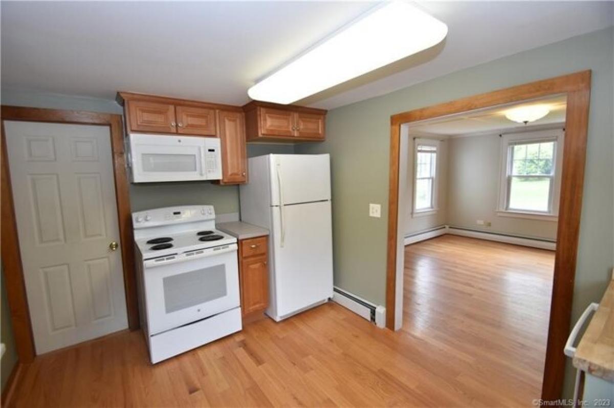 Picture of Home For Rent in Enfield, Connecticut, United States