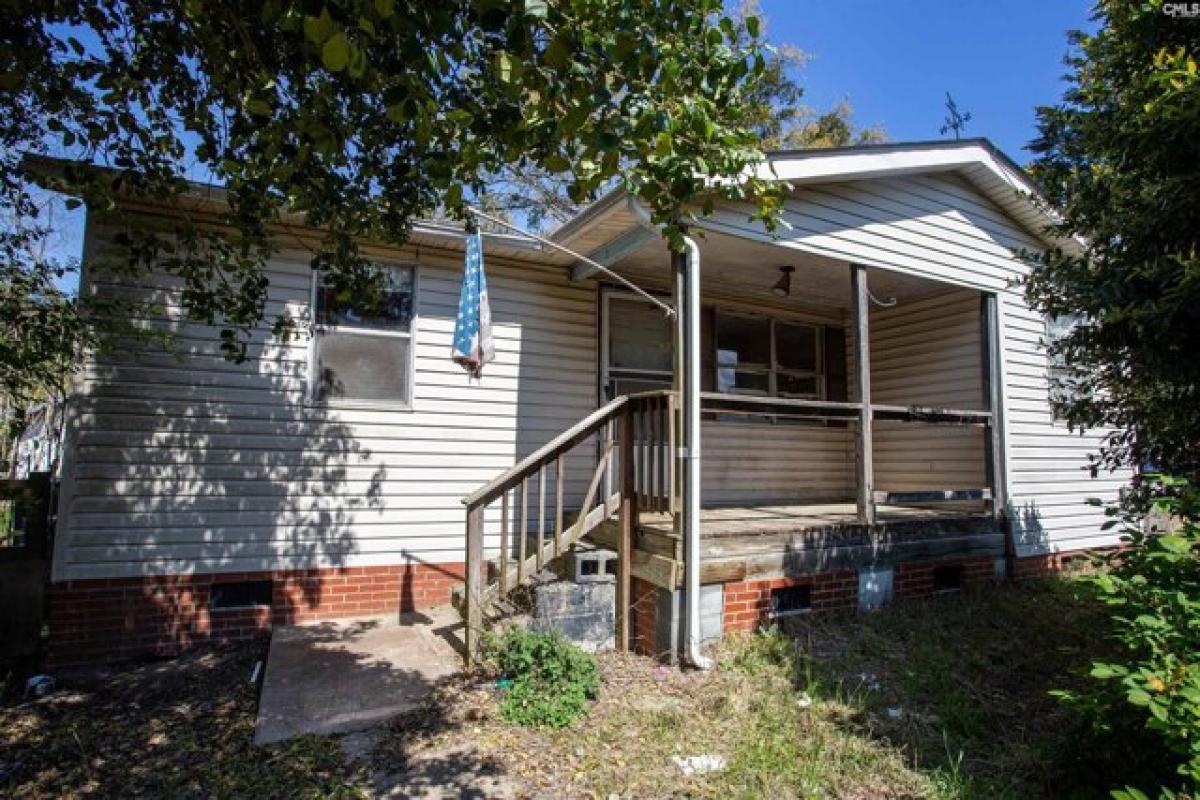 Picture of Home For Sale in Camden, South Carolina, United States