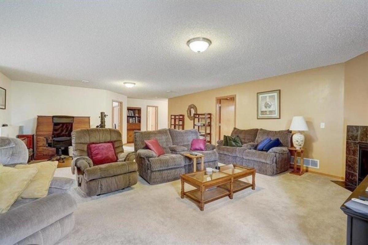 Picture of Home For Sale in Coon Rapids, Minnesota, United States