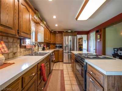 Home For Sale in Walnut Creek, Ohio