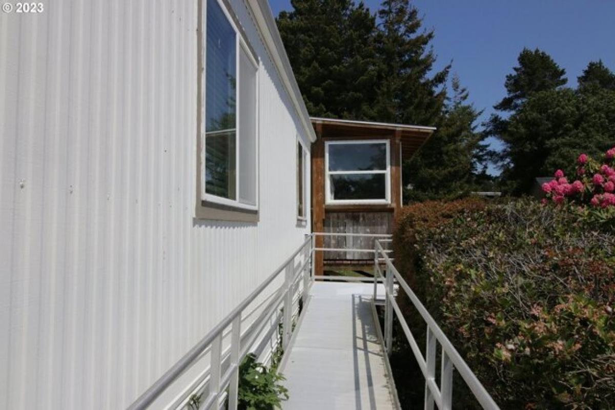 Picture of Home For Sale in Florence, Oregon, United States