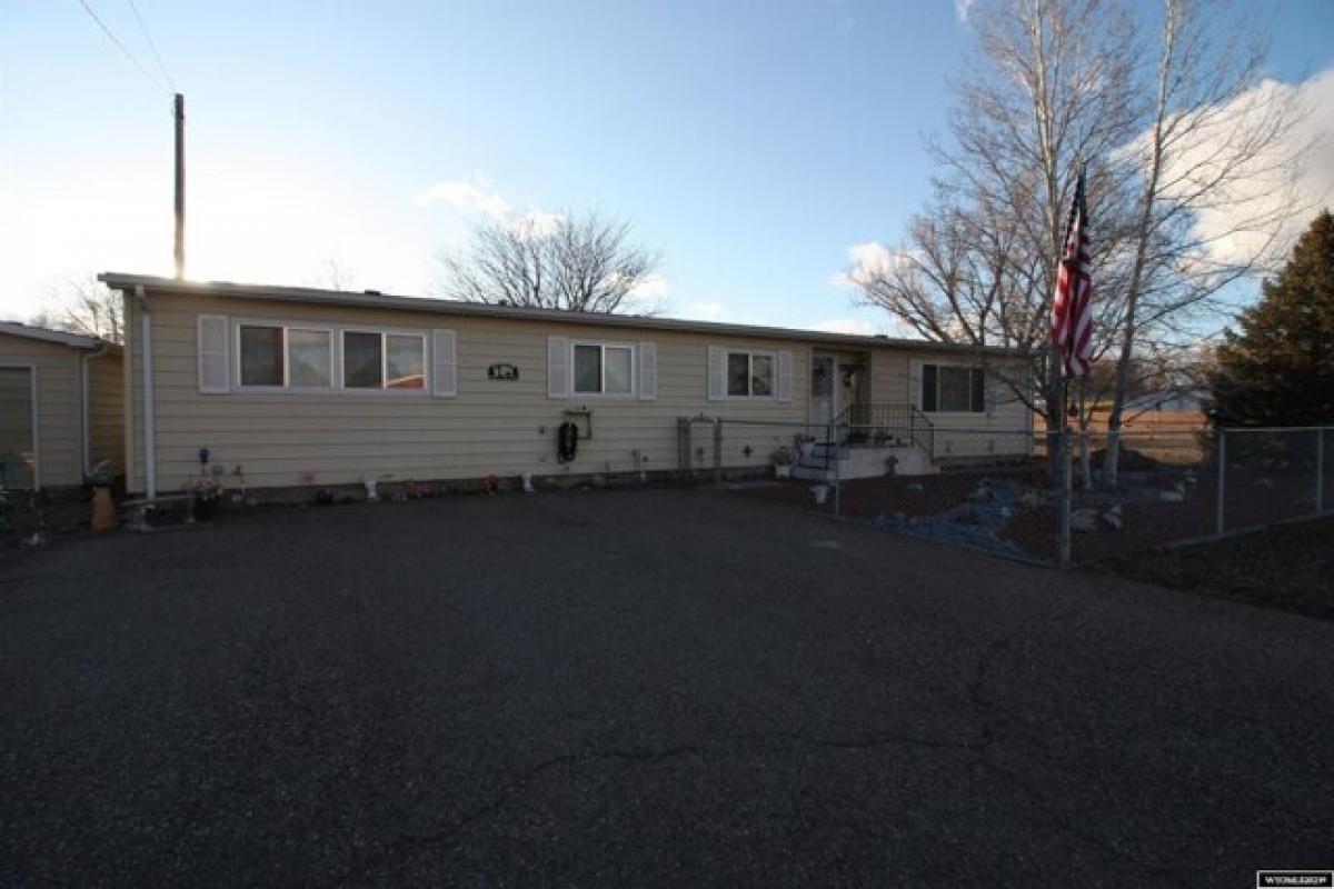 Picture of Home For Sale in Torrington, Wyoming, United States