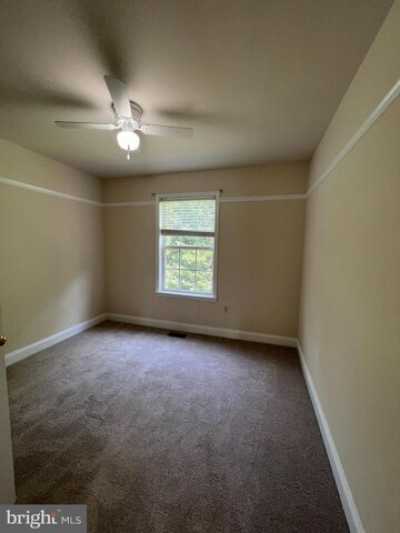 Home For Rent in White Plains, Maryland