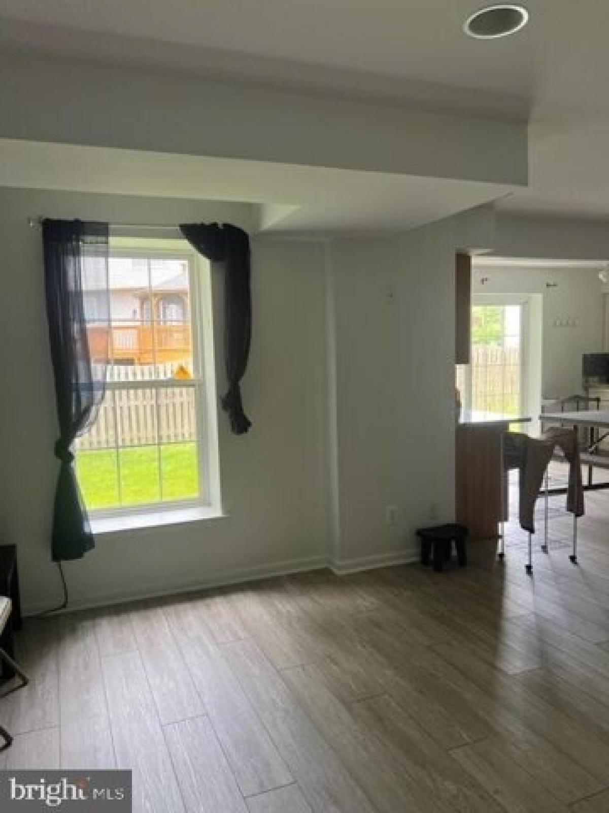 Picture of Apartment For Rent in White Plains, Maryland, United States