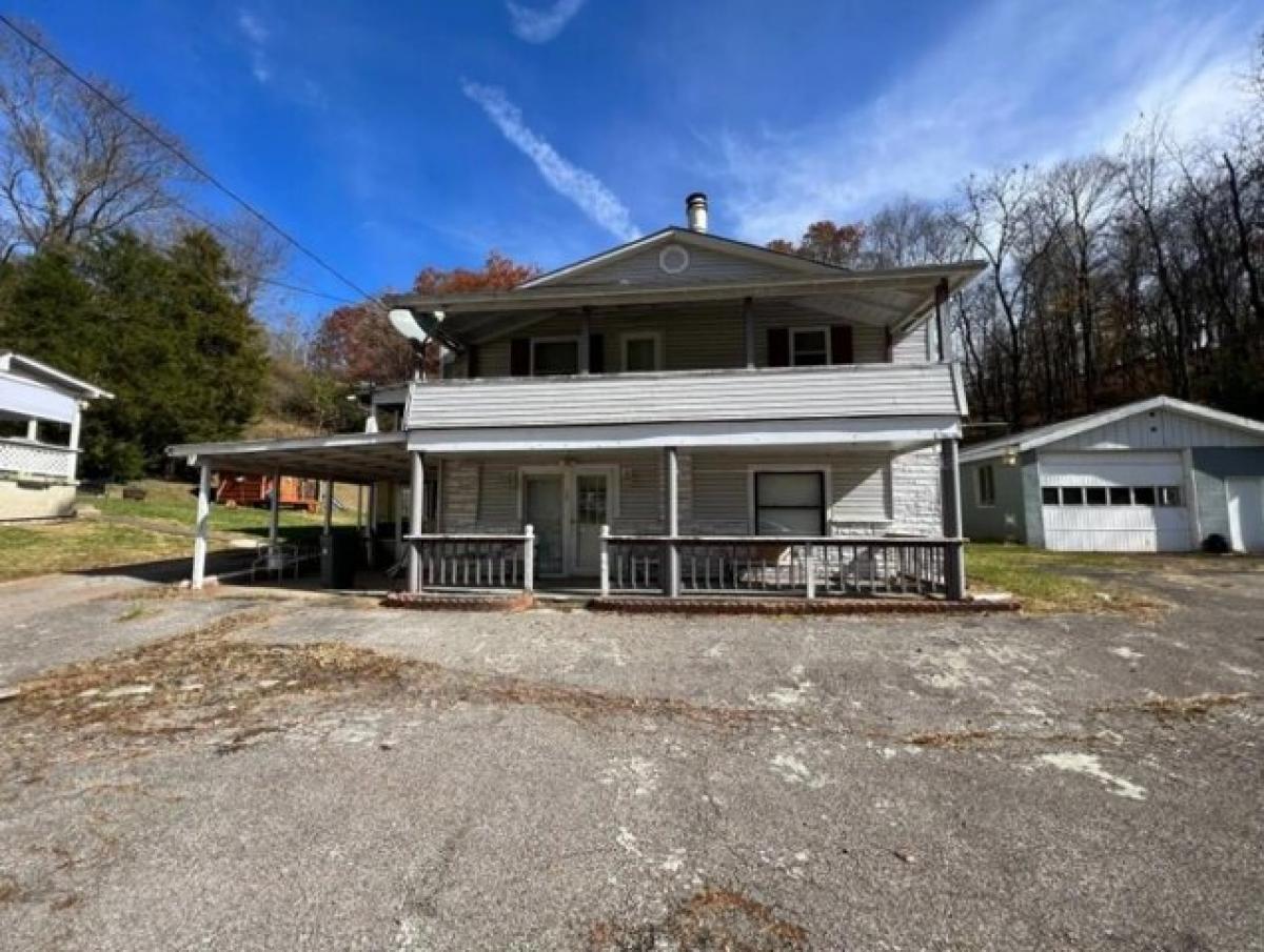 Picture of Home For Sale in Pennsboro, West Virginia, United States