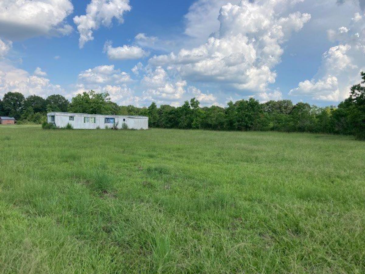 Picture of Residential Land For Sale in Opelousas, Louisiana, United States