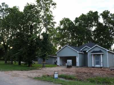 Home For Sale in Columbus, Texas