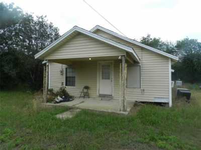 Home For Sale in Hubbard, Texas