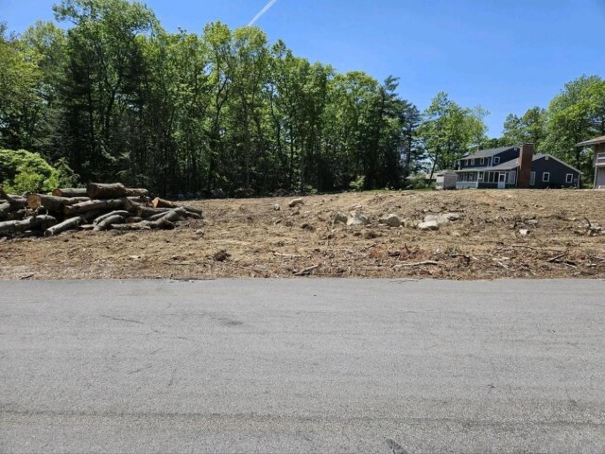 Picture of Residential Land For Sale in Nashua, New Hampshire, United States