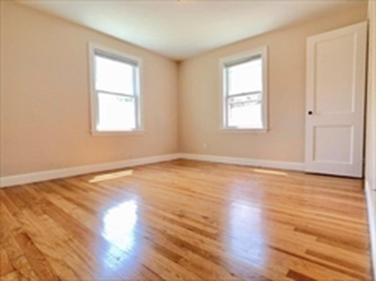 Picture of Home For Rent in West Newton, Massachusetts, United States