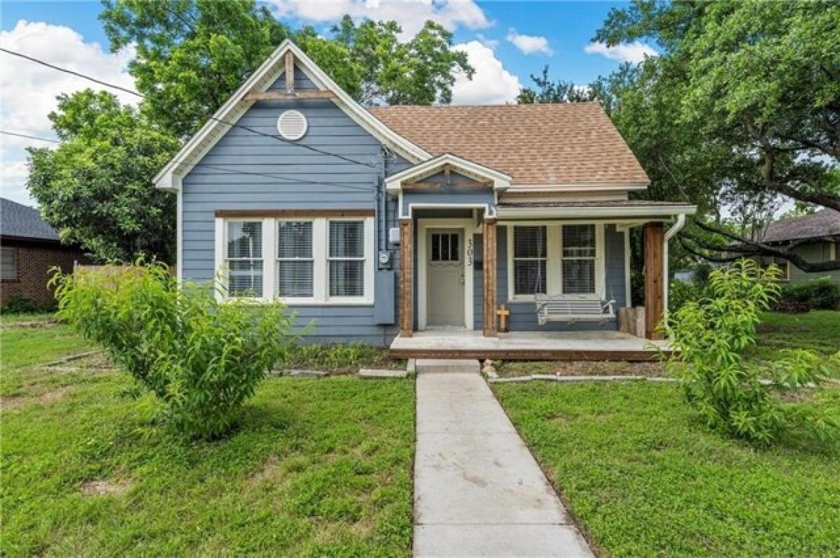 Picture of Home For Sale in West, Texas, United States