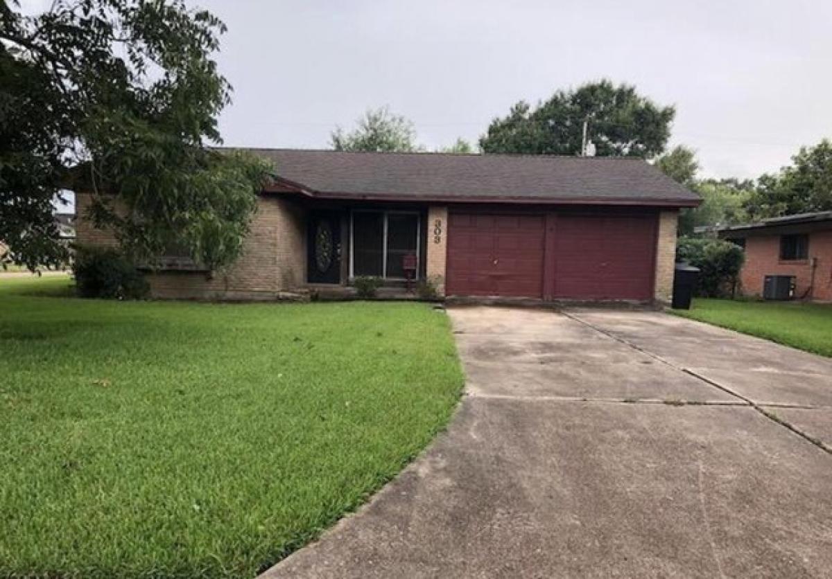 Picture of Home For Rent in Nederland, Texas, United States