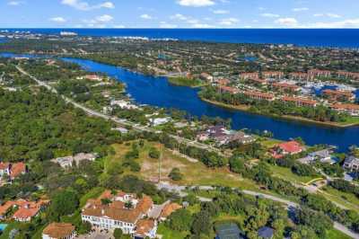 Residential Land For Sale in Jupiter, Florida