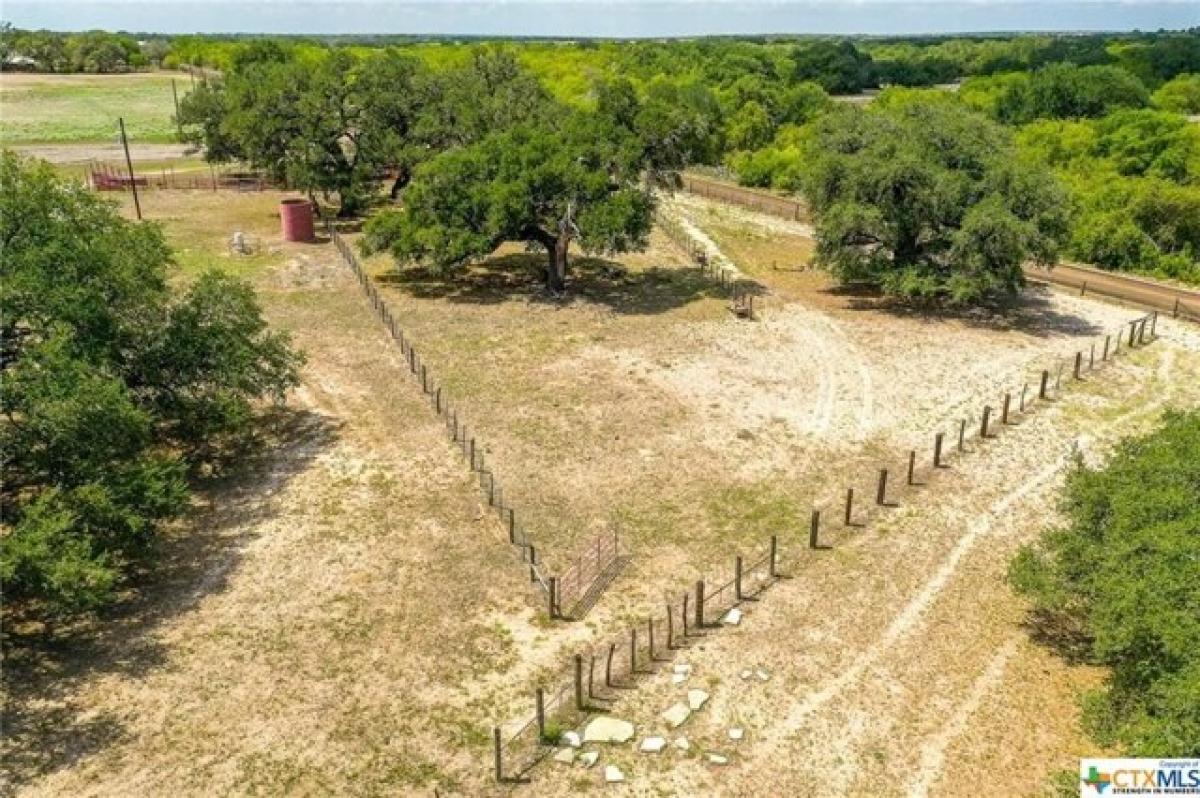 Picture of Residential Land For Sale in Poteet, Texas, United States