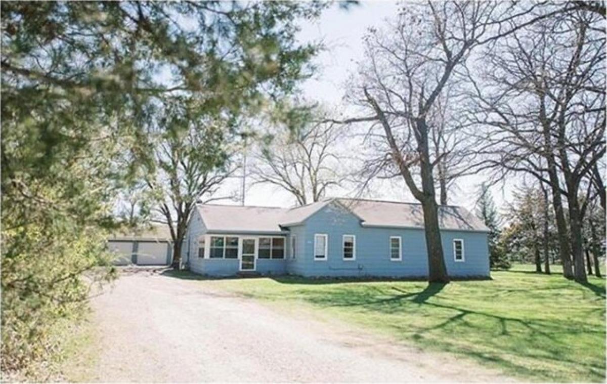 Picture of Home For Sale in Royalton, Minnesota, United States