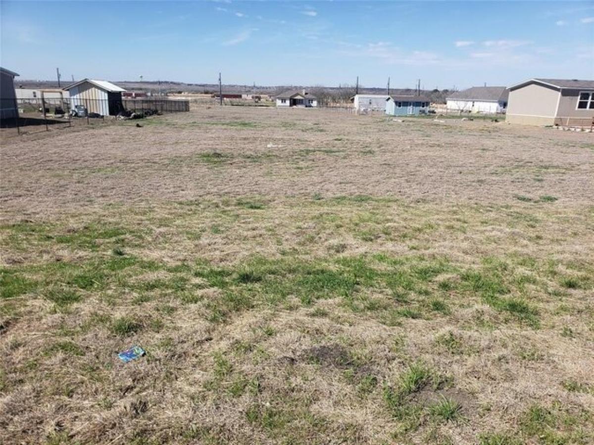 Picture of Residential Land For Sale in Kyle, Texas, United States