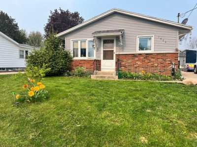 Home For Sale in Manitowoc, Wisconsin