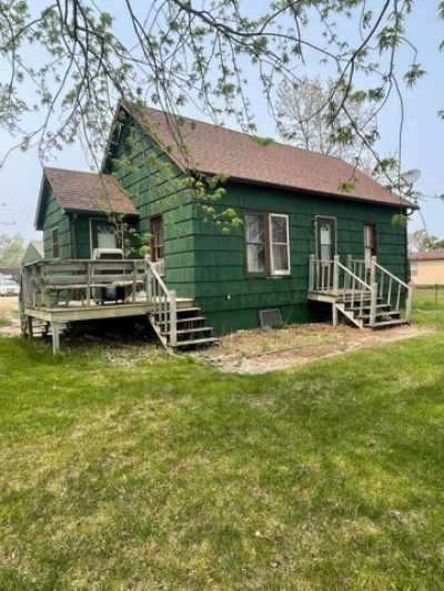 Home For Sale in Mooreton, North Dakota