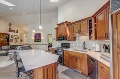 Home For Sale in Waunakee, Wisconsin