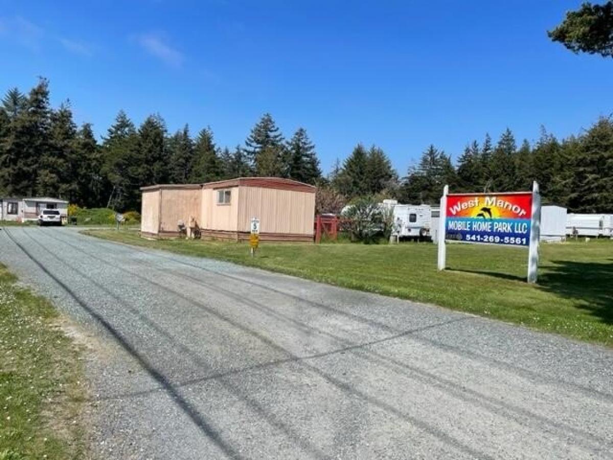 Picture of Home For Sale in Bandon, Oregon, United States