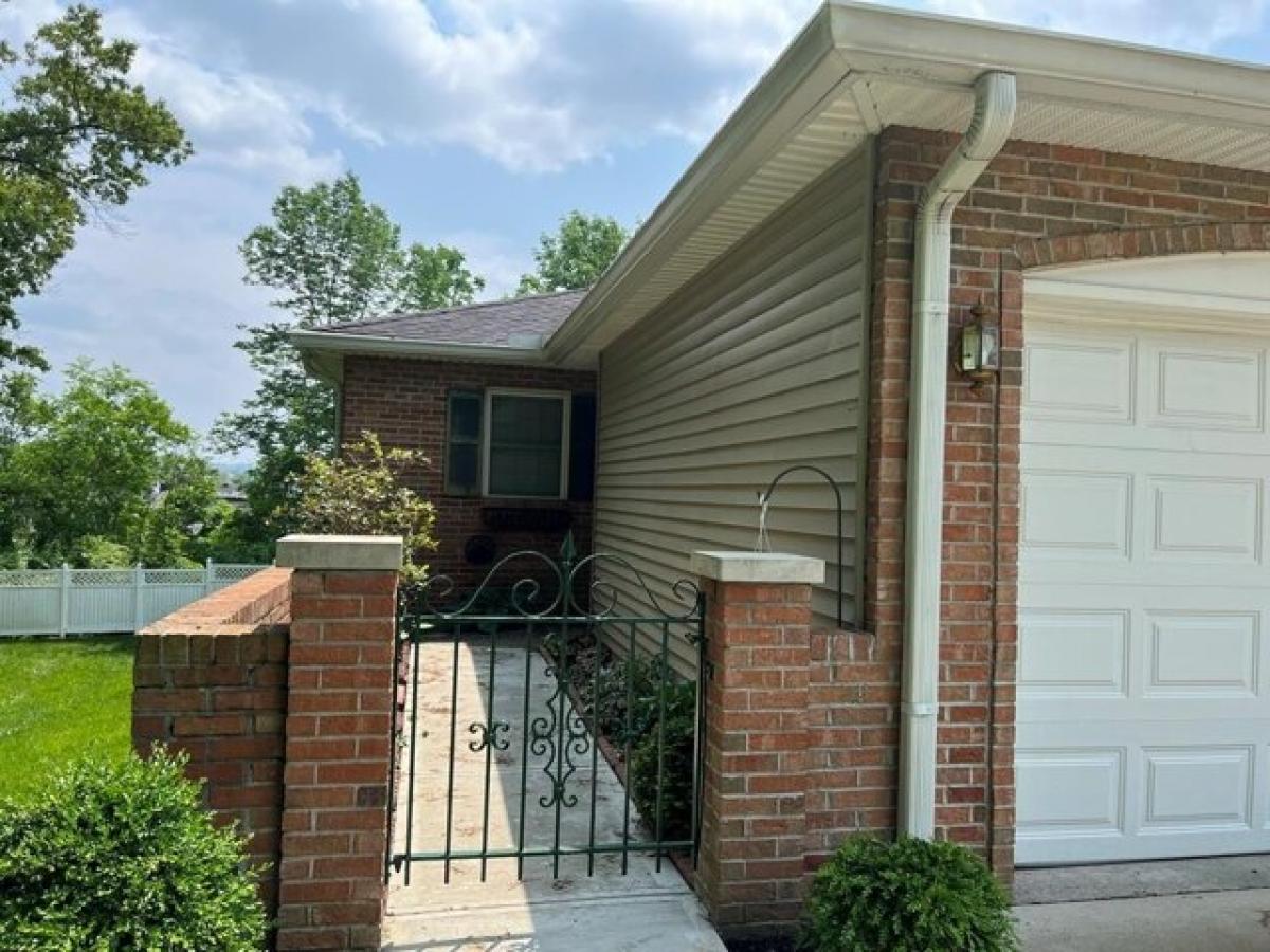 Picture of Home For Sale in Chillicothe, Ohio, United States