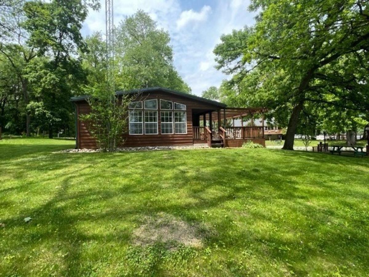 Picture of Home For Sale in Kingman, Indiana, United States