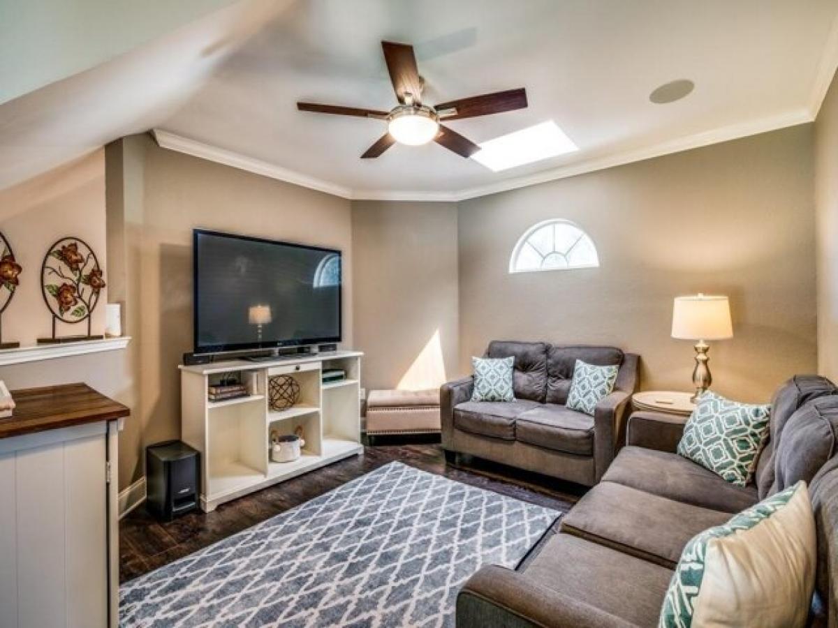 Picture of Home For Sale in Rowlett, Texas, United States