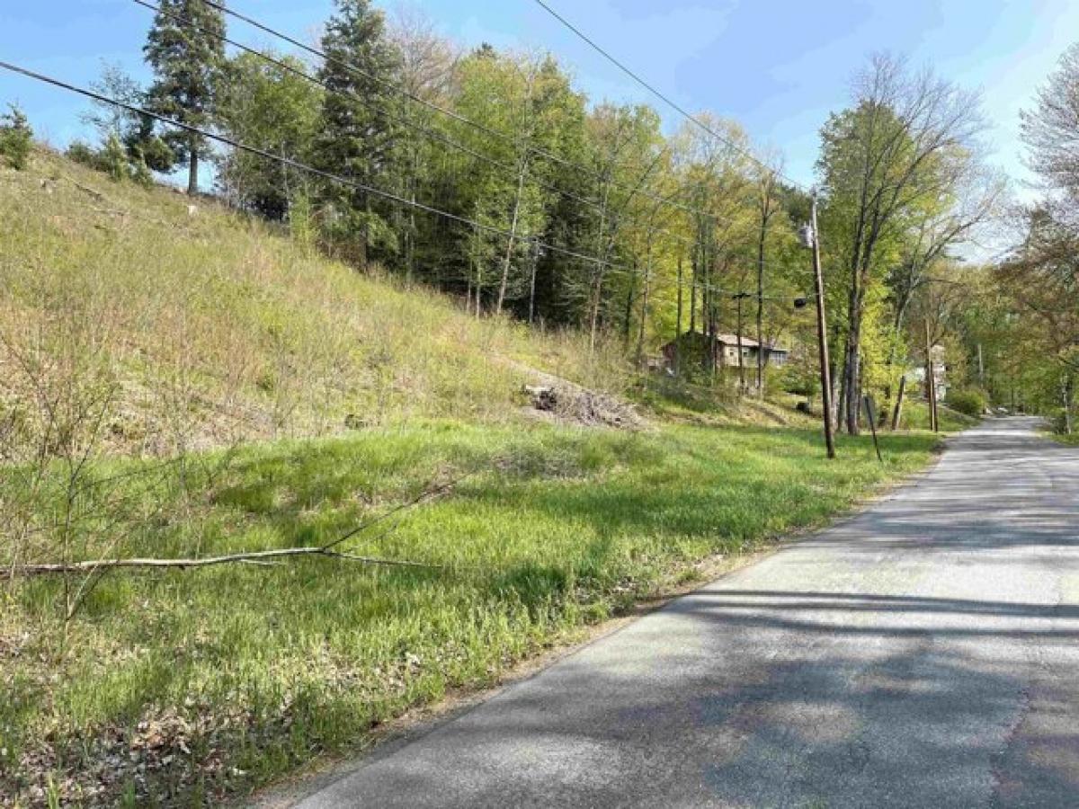 Picture of Residential Land For Sale in Lebanon, New Hampshire, United States