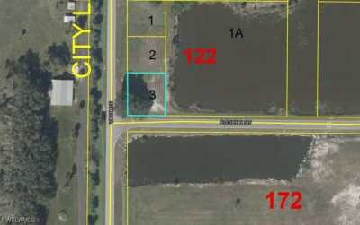 Residential Land For Sale in Moore Haven, Florida