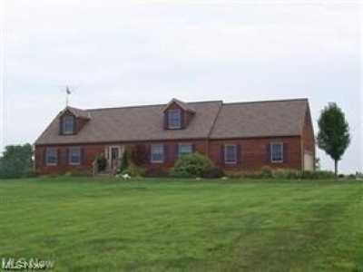 Home For Sale in Frazeysburg, Ohio