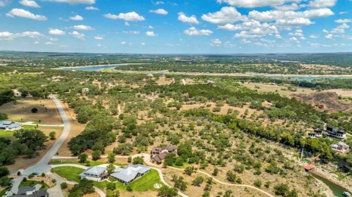 Picture of Residential Land For Sale in Spicewood, Texas, United States