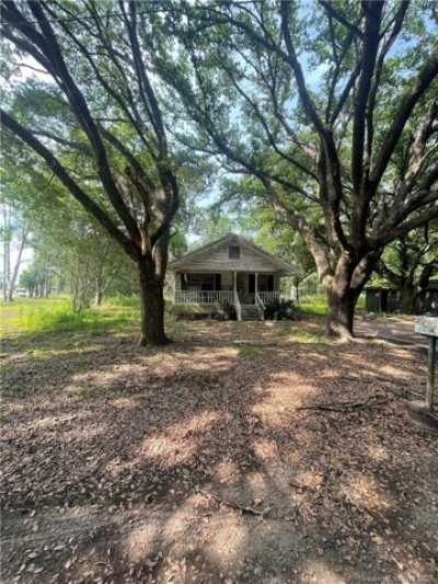 Home For Sale in Jennings, Louisiana