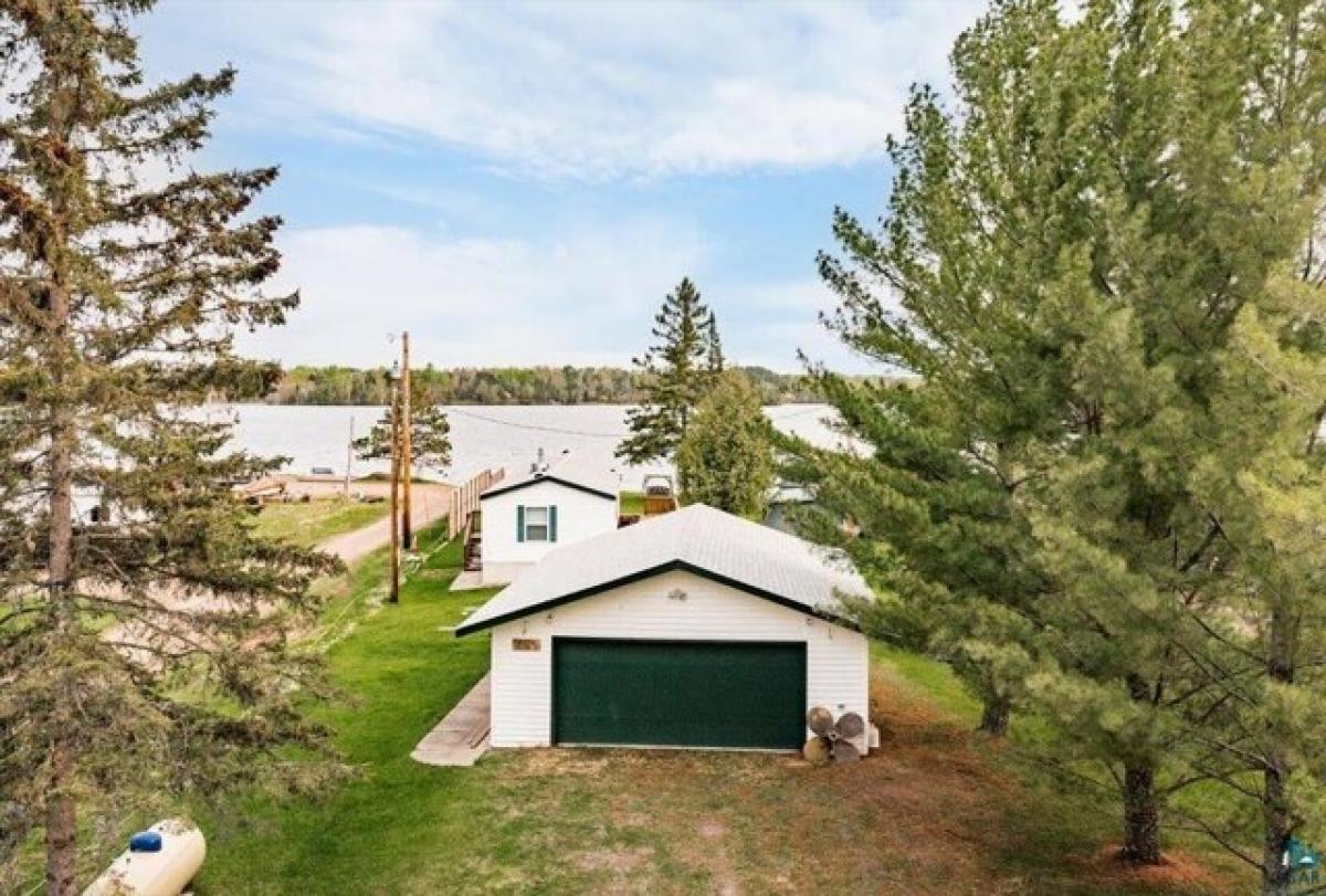 Picture of Home For Sale in Canyon, Minnesota, United States