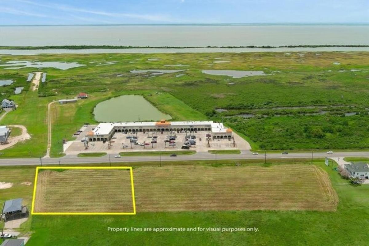 Picture of Residential Land For Sale in Crystal Beach, Texas, United States