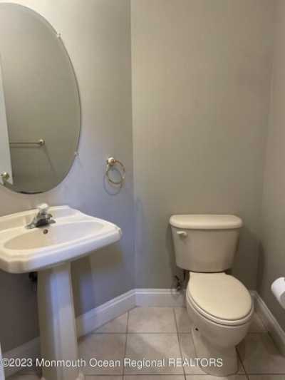 Home For Rent in Manalapan, New Jersey