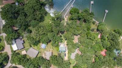 Home For Sale in Wills Point, Texas