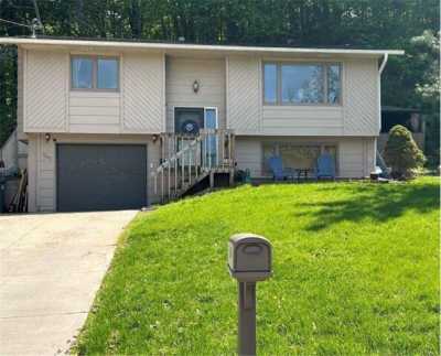 Home For Sale in Cannon Falls, Minnesota