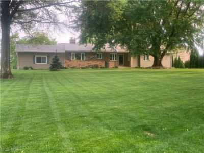 Home For Sale in Cuyahoga Falls, Ohio