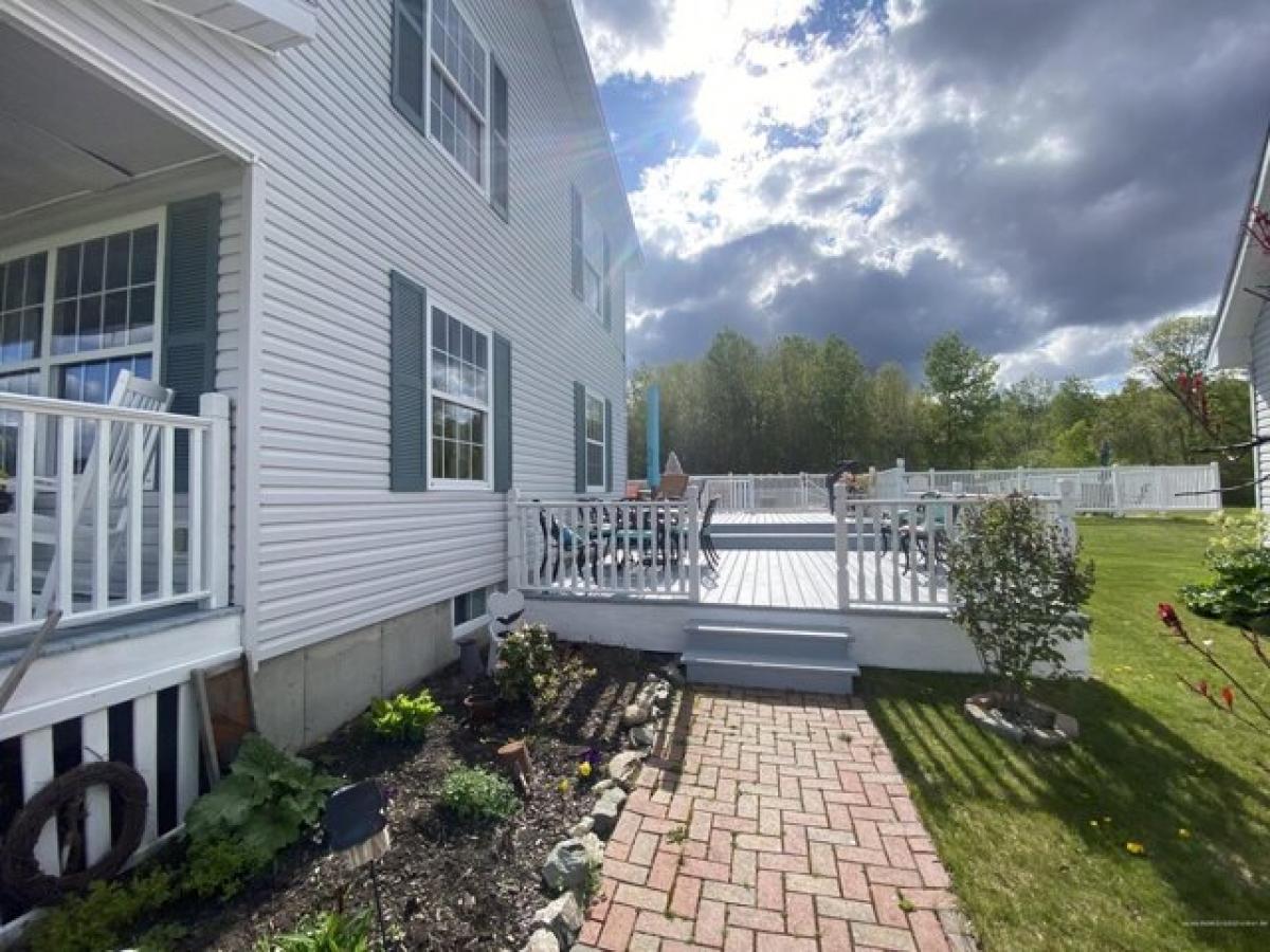 Picture of Home For Sale in Hermon, Maine, United States