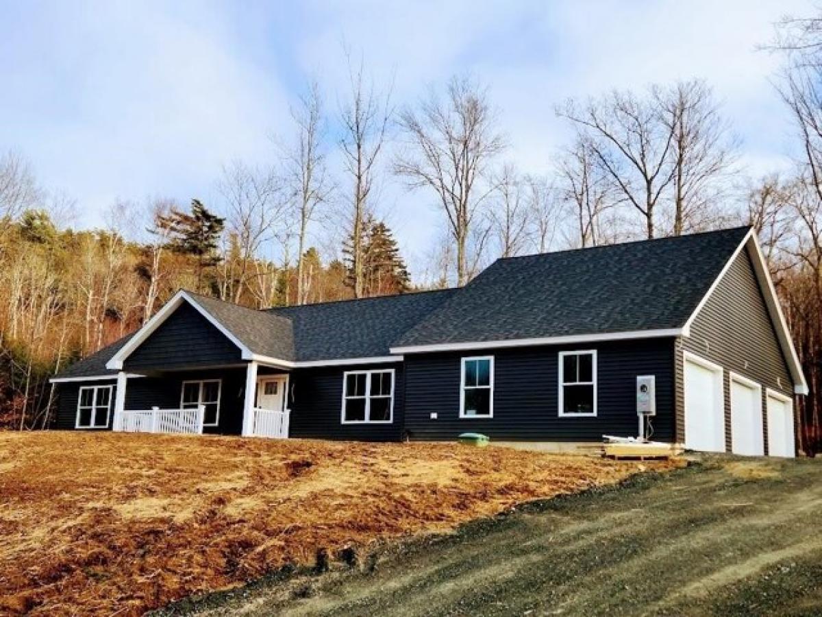 Picture of Home For Sale in Sunapee, New Hampshire, United States