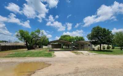 Home For Sale in Albany, Texas