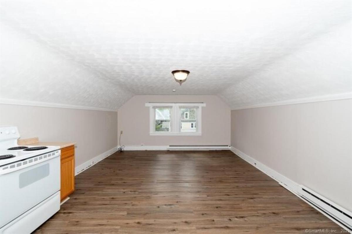 Picture of Home For Rent in Enfield, Connecticut, United States