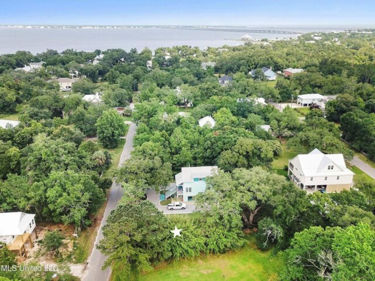 Picture of Residential Land For Sale in Bay Saint Louis, Mississippi, United States